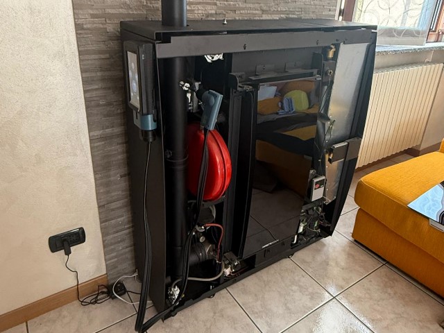 Idrotec24 Pulizia Stufe a Pellet